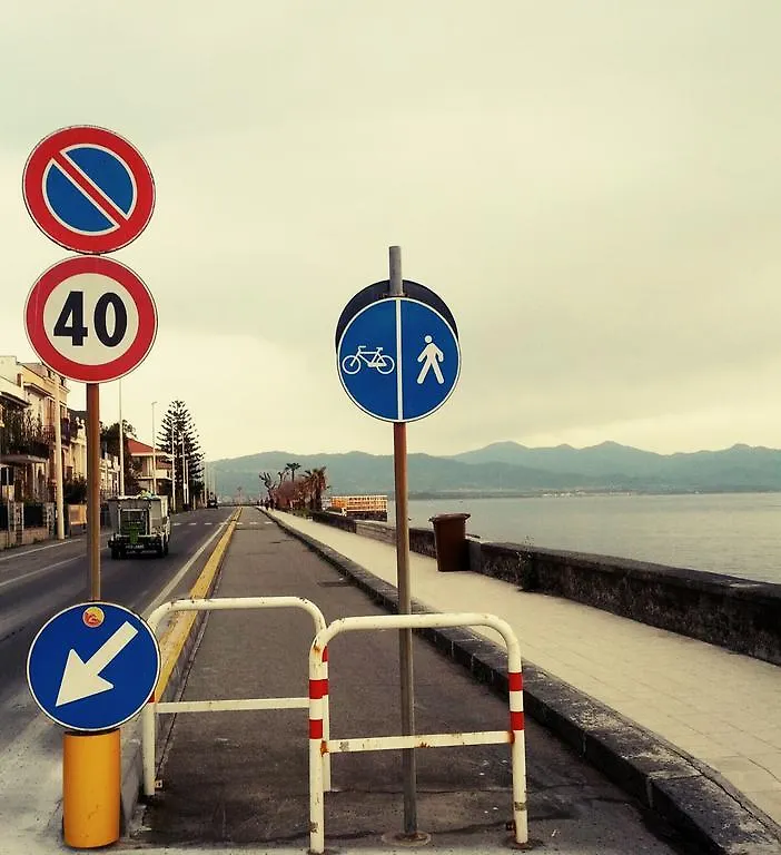 Between The Sea And Etna Apartment Riposto